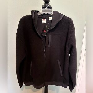 Sweatshirt Levi's® Pop Hooded Sherpa Black Fleece Zip-Up Jacket. Size S NWT.